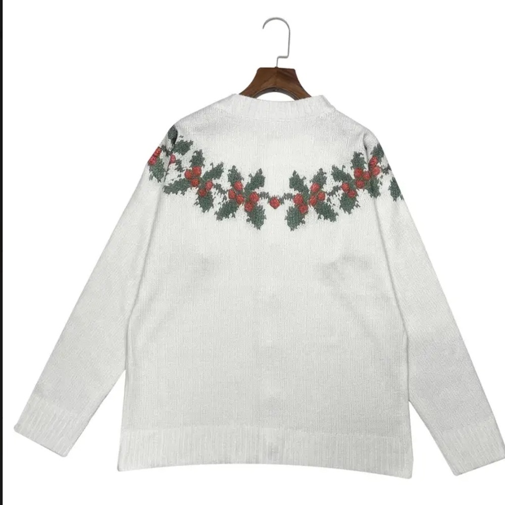 The Holly and the Ivy Cardigan
Christmas Sweater
English Countryside Sweater - Picture 5 of 16